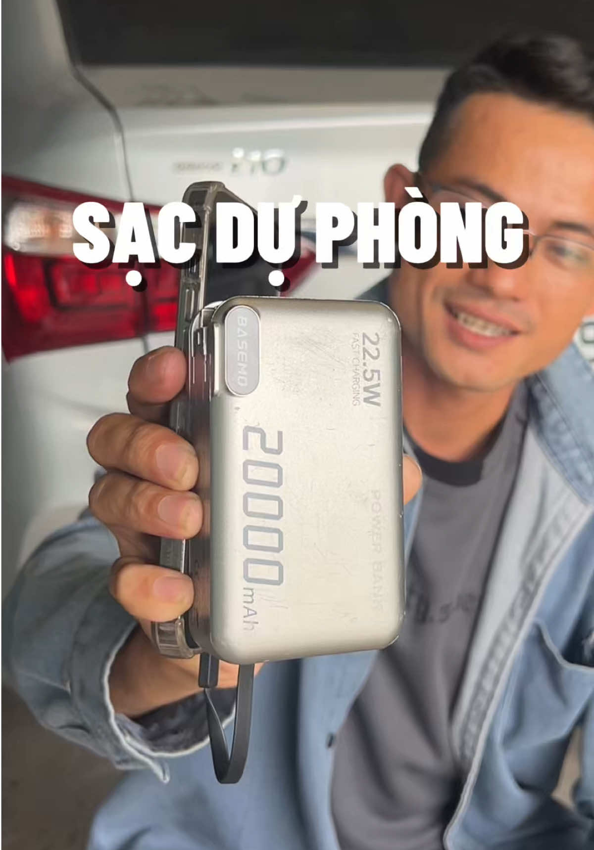 Cục sạc dự phòng pin trâu, có dây sạc sẵn và có chân cắm sạc trực tiếp. #sacduphong #sacduphong20000mah #sacduphongsieudungluong #cucsacduphong #bonie 