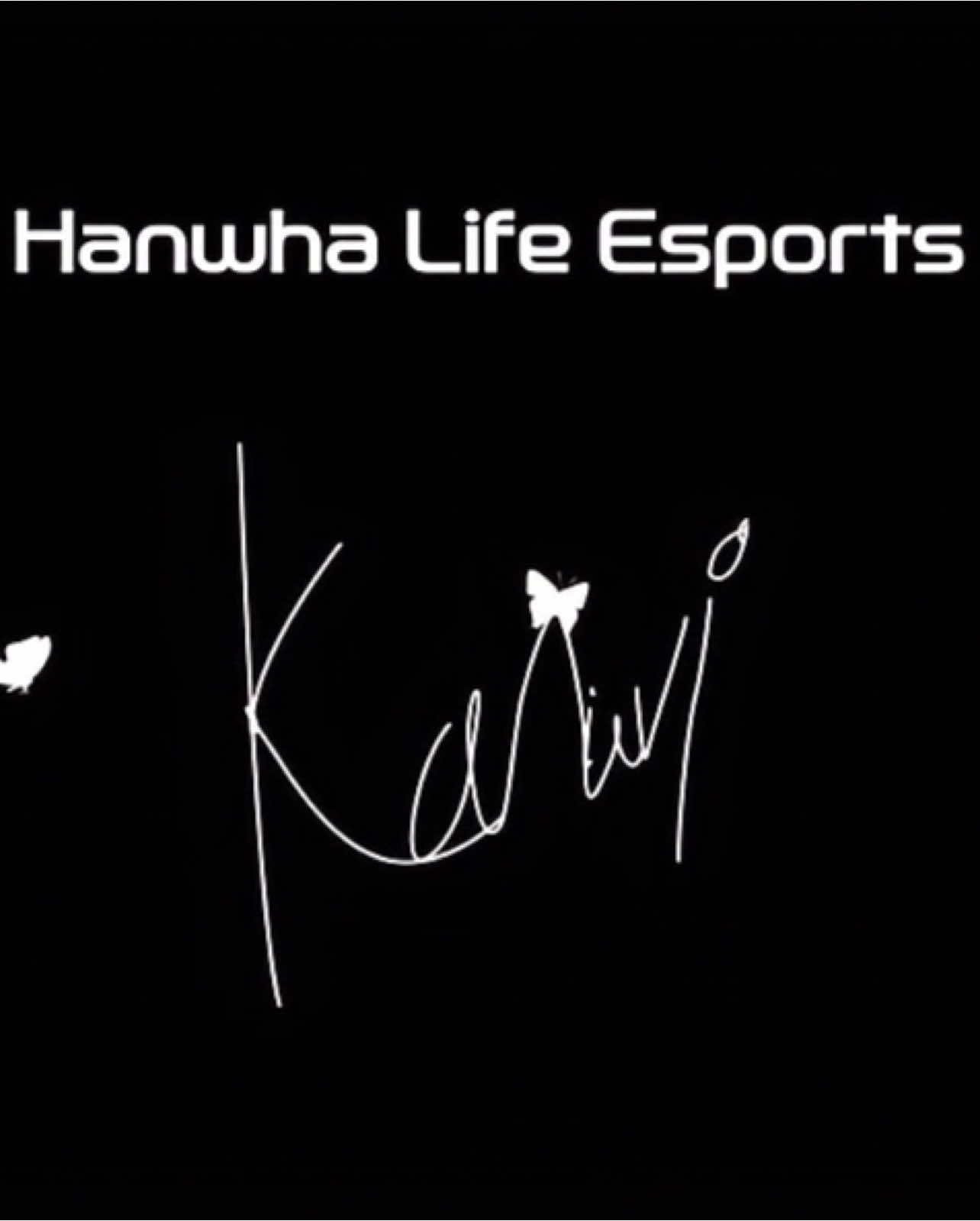 Bài hát được chèn vào trong vid welcome của Kanavi là bài My Way - “cất giữ hồi ức đẹp trong tim và bước tiếp theo con đường ta đã chọn.” HLE luôn Trân trọng và Tôn trọng tuyển thủ của họ. #kanavi #hle #hlewin #lck 