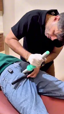 Tailbone treatment by chiropractor #physicaltherapy #chiropractor #treatment #tailbone #backpain 