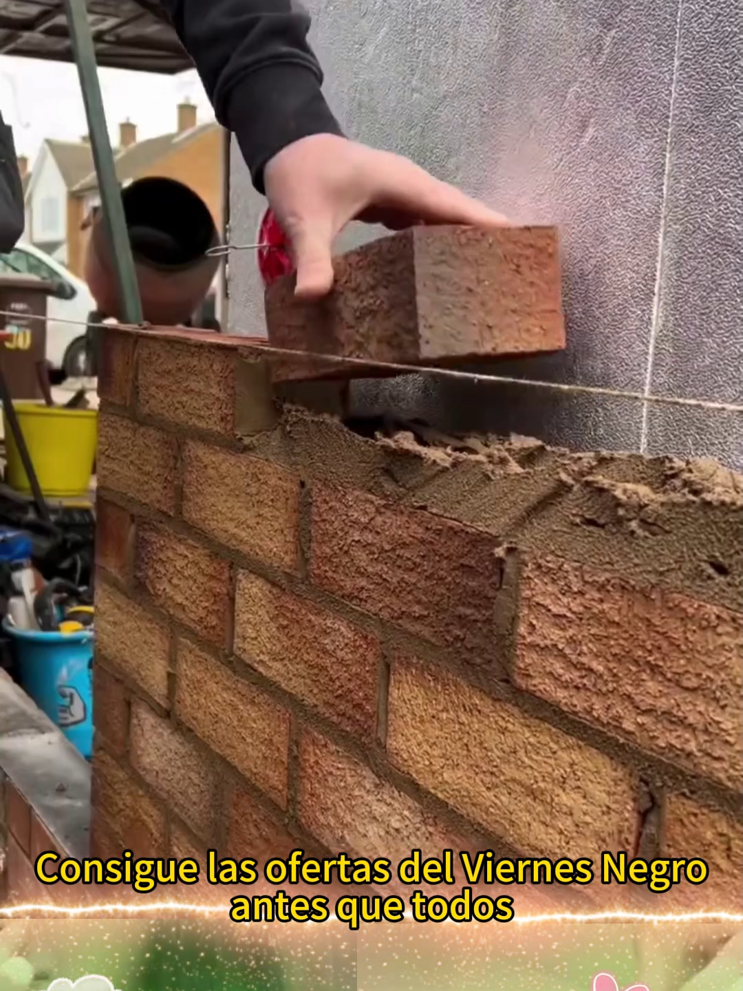 📏¡Imprescindible para DIY de renovación en Black Friday! El Nivel de Ángulo Recto Infrarrojo es súper preciso y fácil～ Luz infrarroja de alta definición es claramente visible, modos dobles de ángulo recto 90° + horizontal para posicionamiento rápido y preciso, láser potente con alcance largo, base de adsorción para colocación estable, ideal para instalación, colgar cuadros y colocar azulejos, fácil de usar incluso para principiantes, duplica la eficiencia laboral! #NivelAnguloRectoInfrarrojo #HerramientaMedicionRenovacion #ArtefactoNivelacionPrecisionDIY #TikTokShopBlackFriday #BrautyAndLifestyDeals