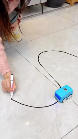 Future engineers start here! 🚗✨ This magical drawing car follows ANY line your kid creates—no apps, no wires, just pure creativity in motion. Watch their confidence zoom as they become the architect of their own race track!#STEMtoys #KidsInnovation #CreativePlay #FutureEngineers #DrawingFun 