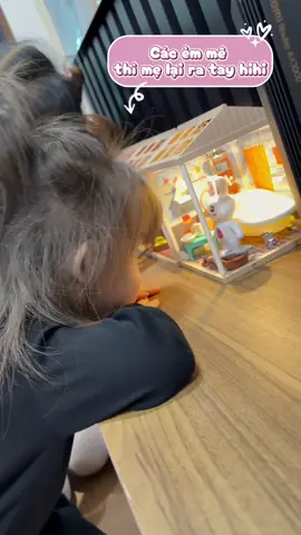 Cùng rèn luyện sự kiên nhẫn với bộ lắp ghép căn phòng đáng yêu cho các con. Mẹ lắp cùng con nhé 😘😘😘 #xuhuong #trending #congai 