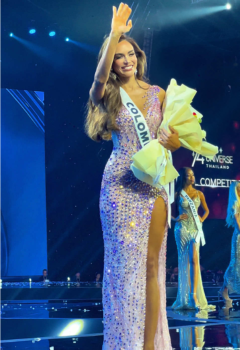 She deserves better 🥺😭♥️ #missuniverse #missuniverse2025 #missuniversecolombia #colombia #vanessapulgarin 
