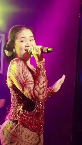 O tak o tak ✋🏻 @Vidia Antavia99🥀 X AB 20 Music Entertainment Staytune diyt AB 20 Creative #fyp #sikep #vidiaantavia #ab20musicentertainment #wonogiri24jam 