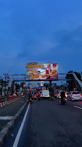 Flyover Kranji, ada kenangan apa kalian di sini? Video nya boleh di ambil , engga follow gpp kok, di izinin. #kranji #bekasi #mediawb #foryou #fyp 