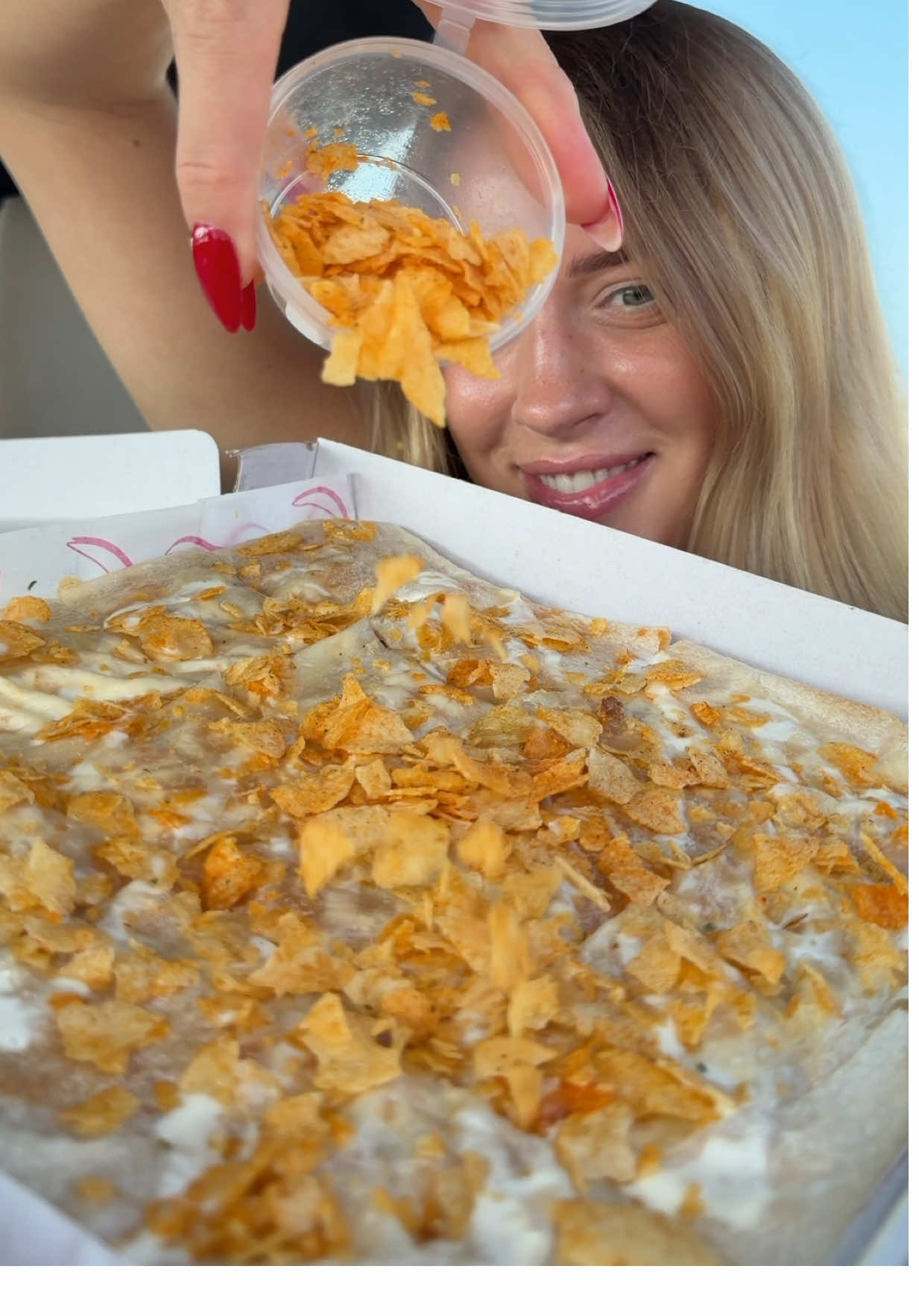 Feteer you just want to eat straight off the board 🤤 This is the new @Zaroob x @Puck Arabia collab / and it turned out really, really good. Sweet flavors, cheesy ones, super filling mixes - each one hits differently. Soft, warm and so delicious… I honestly couldn’t pick a favorite. If you’re around, definitely try it. Real comfort food. #asmr #mukbang #fyp #dubaifood 