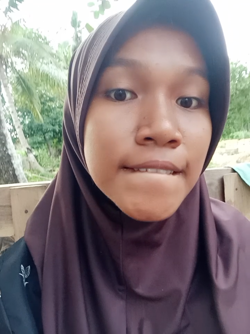 pasti ko iri tooo (bohong aja krena nda ada yg terpikat)  #fyp #katakata#hitam #iza #mukahitam