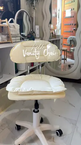 My inner girly is screaming—this vanity chair is finally mine! #chair #vanitychair #makeupchair #adjustablechair #aesthetic 
