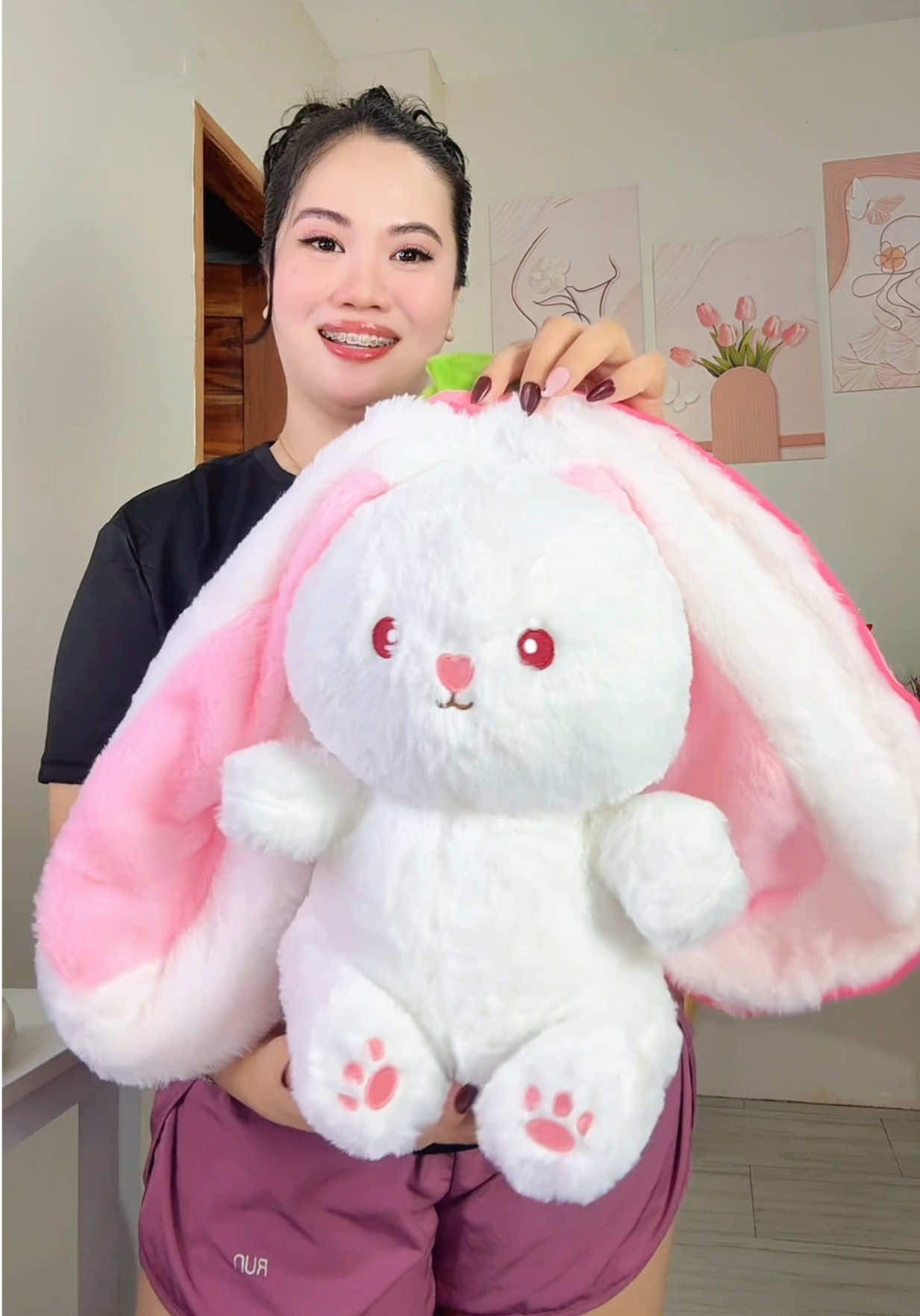 Gift ideassssss 💖✨ #giftideas #strawberryrabbitplushtoy 