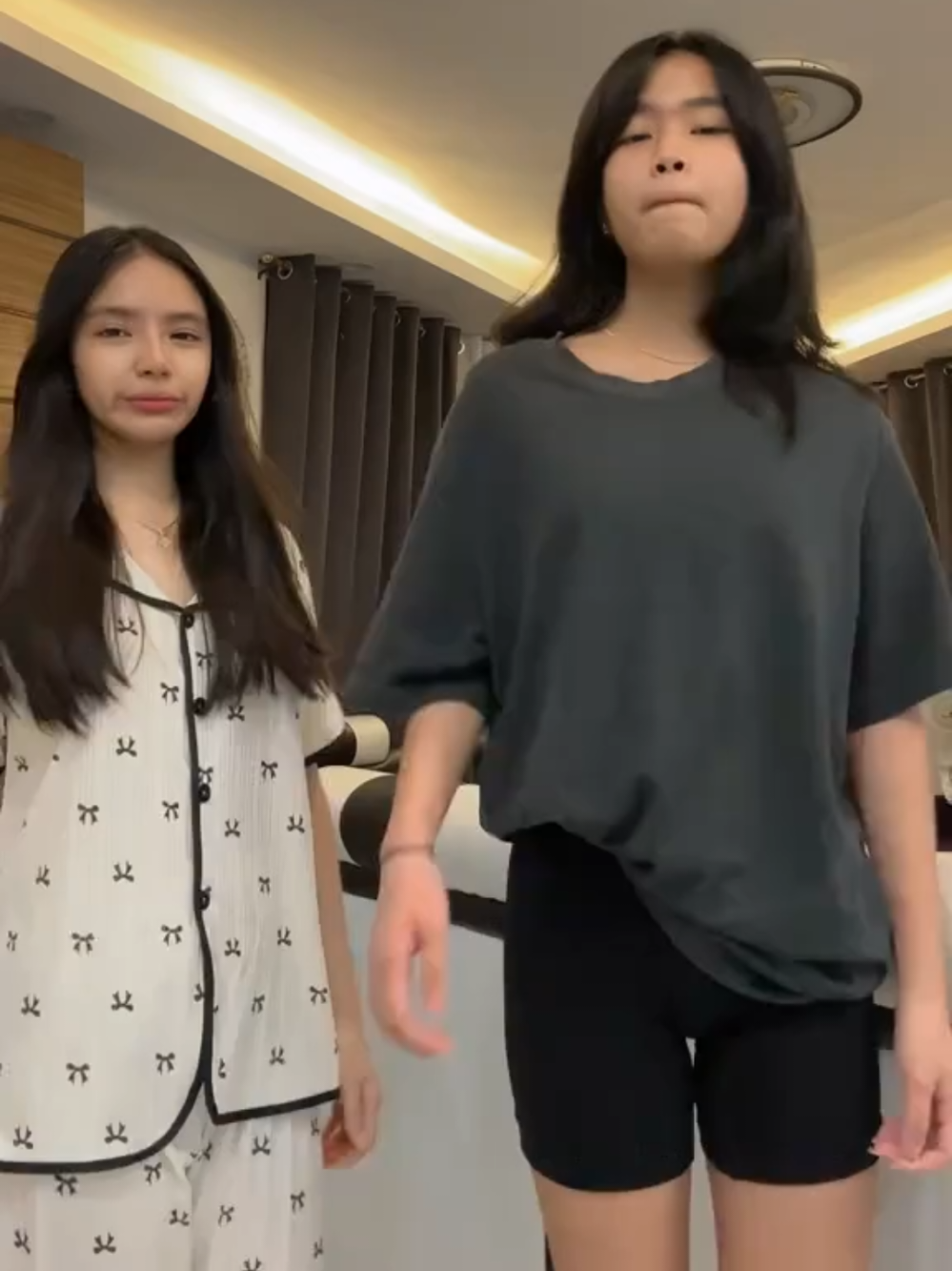 etong ate ko. #jijiplays #jijiplays_official #jiji plays kiss issue part 2 #jiji #fyp @MLBB Creator Base 