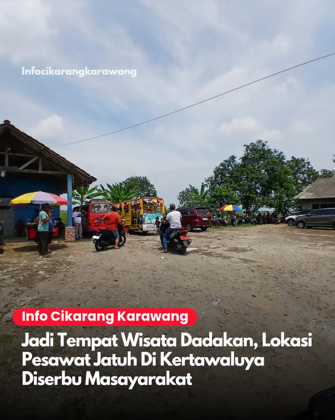 Jadi Tempat Wisata Dadakan, Lokasi Pesawat Jatuh  Di Kertawaluya Diserbu Masyarakat Seperti tempat wisata lokasi pesawat jatuh bro skydive Indonesia PK-WMP yang jatuh di area pesawahan di Desa Kertawaluya, Kecamatan Tirtamulya Kabupaten Karawang selalu ramai dikunjungi masyarakat. Minggu.(23/11). Masyakarat yang ramai berkunjung tersebut berasal dari berbagai wilayah yang ada di Karawang dan sekitarnya. Karena viral dan ramai membuat masyarakat penasaran ingin melihat secara langsung ke lokasi jatuhnya pesawat tersebut. Tidak hanya melihat karena rasa penasaran, bahkan banyak dari masyarakat yang berdatangan hanya sekedar ingin berpoto dengan latar belakang pesawat yang jatuh ditengah sawah itu. Hingga saat ini pesawat masih belum bisa dievakuasi karena posisi pesawat yang jatuh ditengah sawah hampir -+ 2Km dari jalan utama atau pemukiman warga. #karawang #bekasi #cikampek #lemahabang #viral 