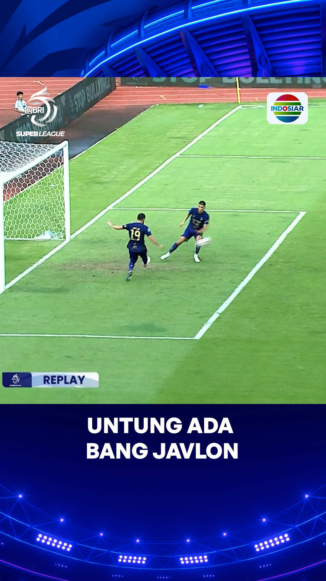 Tiba-tiba depan gawang penyelamatan apik Bang Javlon gaes🤯 #BRISuperLeague #IndosiarSports #IndosiarRumahSepakbolaIndonesia #MatchClip #Persita 