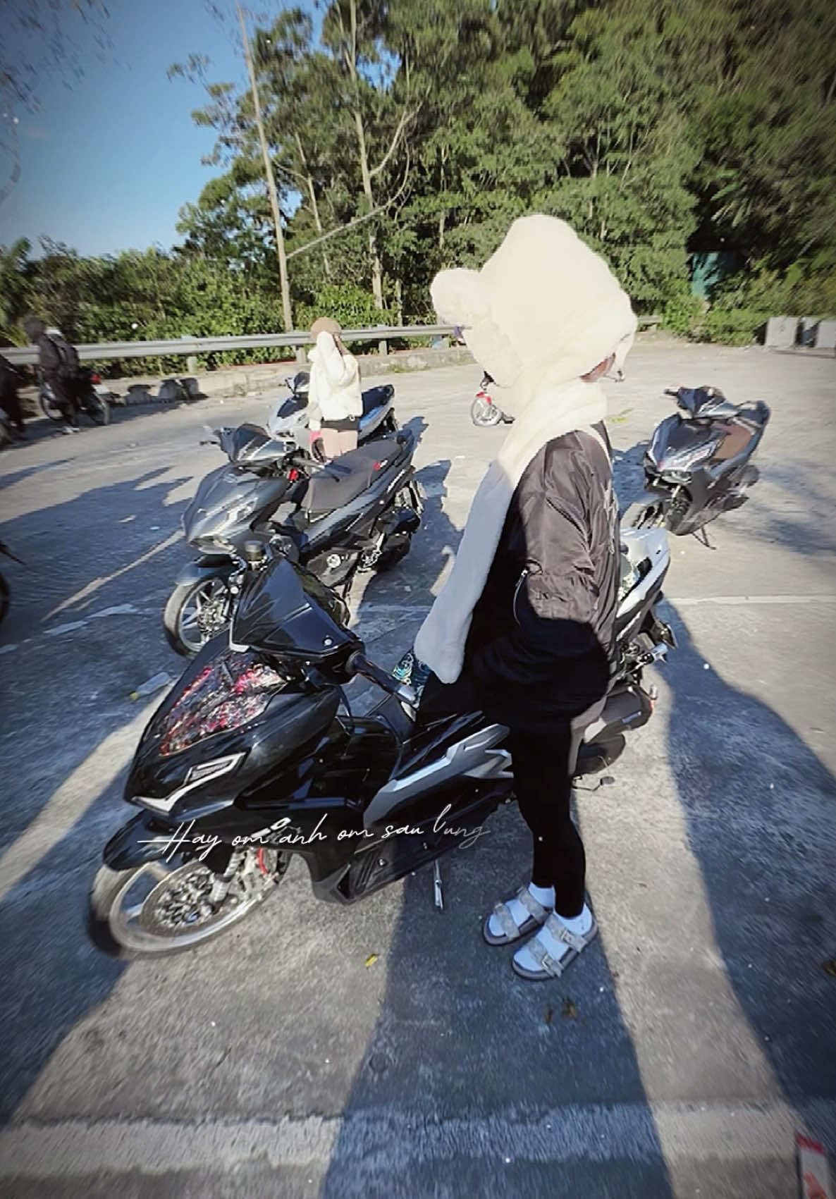 đông quá tắc hết đường😳 