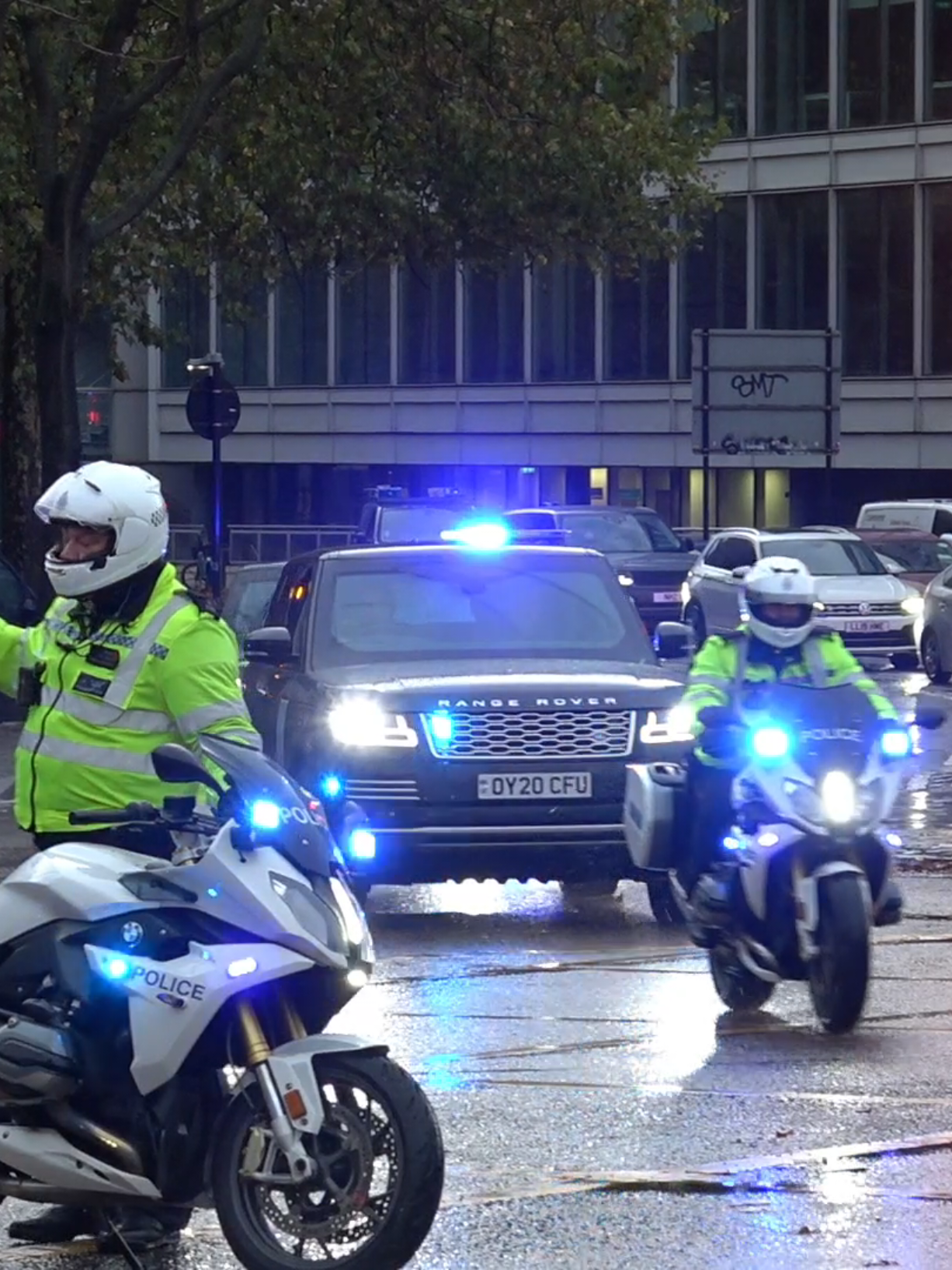 Prime Minister Keir Starmer motorcade seen arriving back in to London after attending the G20 summit in South Africa. The special escort group 