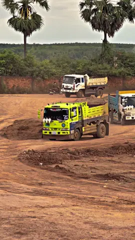 #CapCut អេមហាស៎ឡានមេ 💚💙🫶🚛 @ស្រុីម គឹមស្រីុ _//:☘️☘️ 