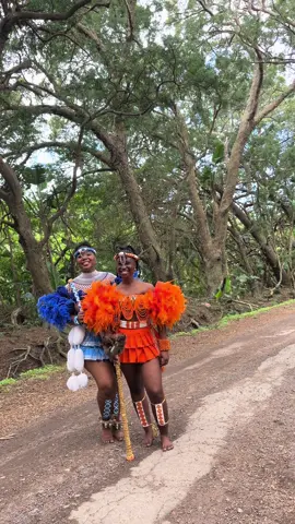 UBUHLE BENDALO🧡💙 @zasembo mkhize  @Royal Z Beads  #imvunulo #traditionalattire #ubuhle #zulugirl #beauty 