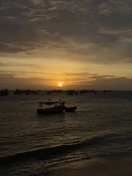 Làm sao quên người ơi tình anh mãi như hôm nào...#viralvideo #chill #buon_tam_trang #xh #bien 