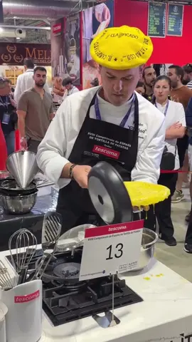 Ai là cao thủ chiên trứng #shorts #funfacts 