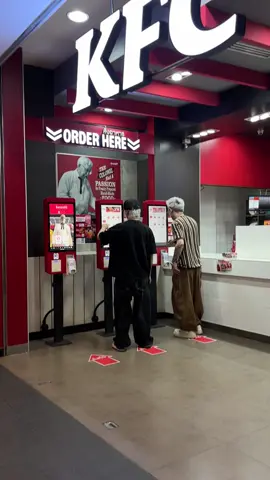 Đi ăn đặc sản nước bạn #BRay #AnhTraiSayHi2025 #NhaCuaBao 