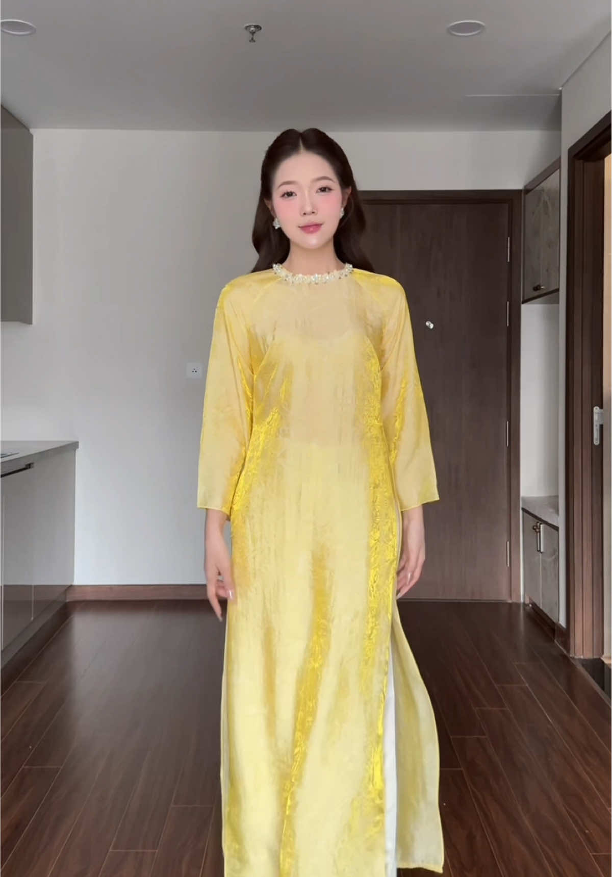 Áo Dài Tường Xuân Áo Dài Dáng Suông Áo Đai Gấm Tằm Nhăn #aodaimocan #aodaitet2026 #aodaisuong #thoitrangnu #aodaicachtan 