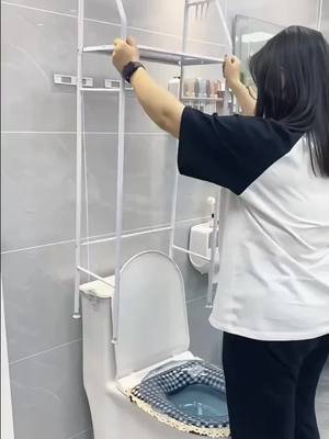 رف 3 طبقات متين مع تخفيض 200 درهم وتوصيل مجاني. حل مثالي للحمامات الصغيرة.