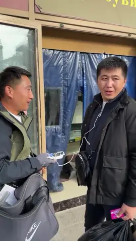 Китаец так перепугался, что его товар ударил покупателя током, что… резко начал материться на русском. 😁😁 Этого русифицировали. #рек #юмор #угар #смех #топ #россия #русский #русскийязык #китай #китаец #смеш #смешноевидео #смехдослез #кавказ #квн #камеди 