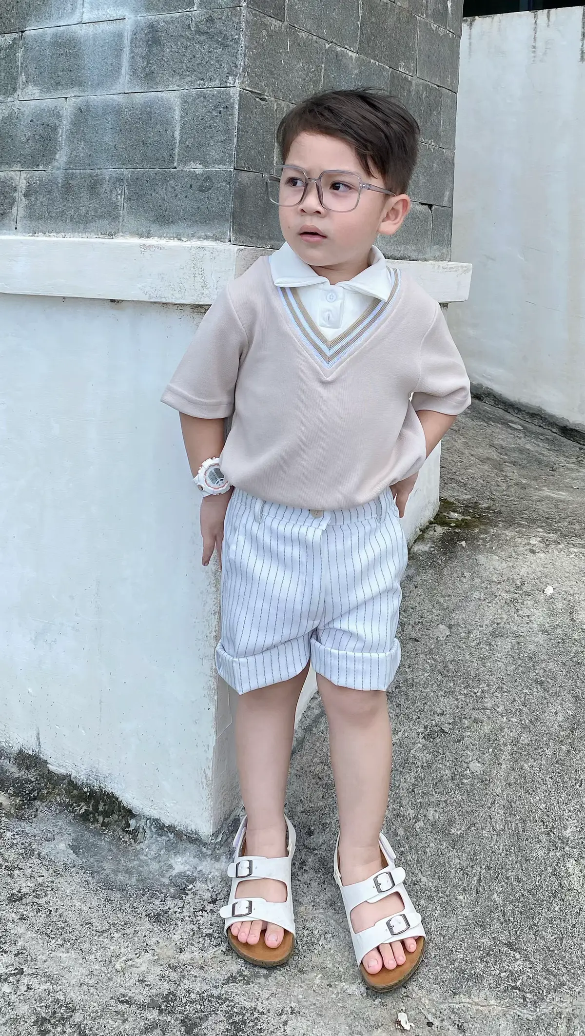 Jarang banget pake celana pendek,karen kaki sama tangan beda warna😂🤭,#ootdanakcowok #ootdanaklakilaki #fypシ゚ #anakganteng #koreanstyle 