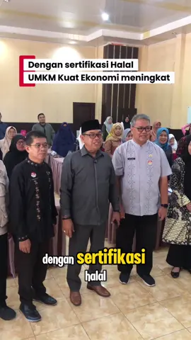 Kekuatan ekonomi kita tidak terletak pada menara-menara tinggi, melainkan pada ketekunan tangan-tangan yang mengolah. Setiap UMKM adalah pahlawan yang menyerap tenaga kerja, menggerakkan roda pasar, dan menjaga stabilitas.  Lebih dari 90% lapangan kerja di Indonesia disumbang oleh UMKM. Ini adalah fondasi terkuat kita. Ketika kita perkuat UMKM (melalui sertifikasi, pelatihan, atau modal), kita tidak hanya meningkatkan omset mereka, tetapi juga meningkatkan kesejahteraan jutaan keluarga. Ayo, jadilah bagian dari solusi! Mari kita dukung produk lokal! Karena setiap transaksi bukan hanya jual-beli, melainkan investasi pada masa depan negeri. Yakinlah: UMKM Kuat, Ekonomi Meningkat! 🚀