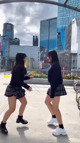 出だしフライングしちゃった😜💫これ踊ってるカップル微笑ましいよね⁡💗 #10 #ljc#おすすめ #制服 ⁡#宮パ @こむぎ @プラちゃん 