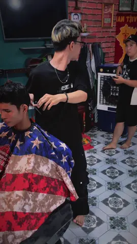 Nhẹ nhàng và đầy tình cảm #barbershop #HuỳnhBem #soctrang 