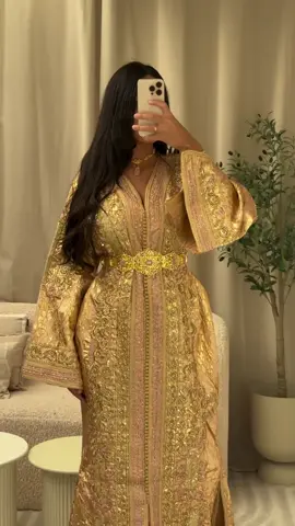 🩷💛💛 Caftan__byy  📍Oran  #caftan #algeria #foryoupage❤️❤️ #fyp #oran 