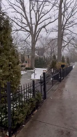 Chicago HomeAlone house Christmas movie Kevin McCallister MacaulayCulkin MerryChristmas 🎄❄️  #chicago #homealone #kevinmccalister #mccallister #christmas 