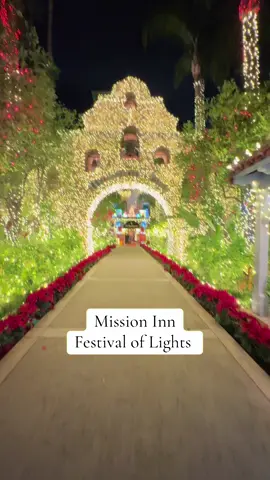 ✨ Free Christmas walkthrough. 3649 Mission inn Ave. Riverside, CA #missioninn #festivaloflights #riverside #christmas #christmas2025 