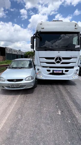 O capiroto vem em todas as formas pra tentar kkk#deus_no_controle #caminhao #transito #motorista #acidentes 