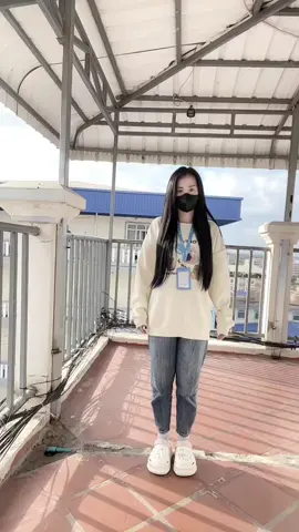 Ngày đầu bé học dưỡng sinh. Về đội với miichu sáng ra học nhảy dưỡng sinh cho tâm noá tịnh nò 😁 #bavet #kingcow #S8 #cambodia🇰🇭 