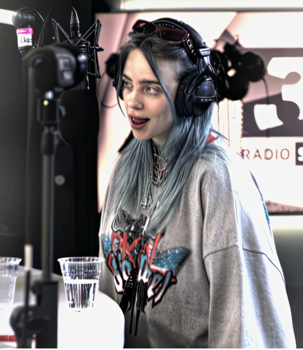I’m calm, Billie!! (I’m calm) ➤ edited by billsvils ✦ ib/ac me and intro overbills ➤ cc/scp me and @overbills  ✦ shake mine/overbills ➤ Topaz/Quality by me payhip ✦ @BILLIE EILISH  #billieeilishedits #billie #billieeilish #viral #billsvils  THANK U FOR 432K!!