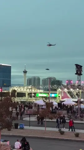 #Hashatag❤️ Đẳng cấp dân chơi cẩu xe lên…