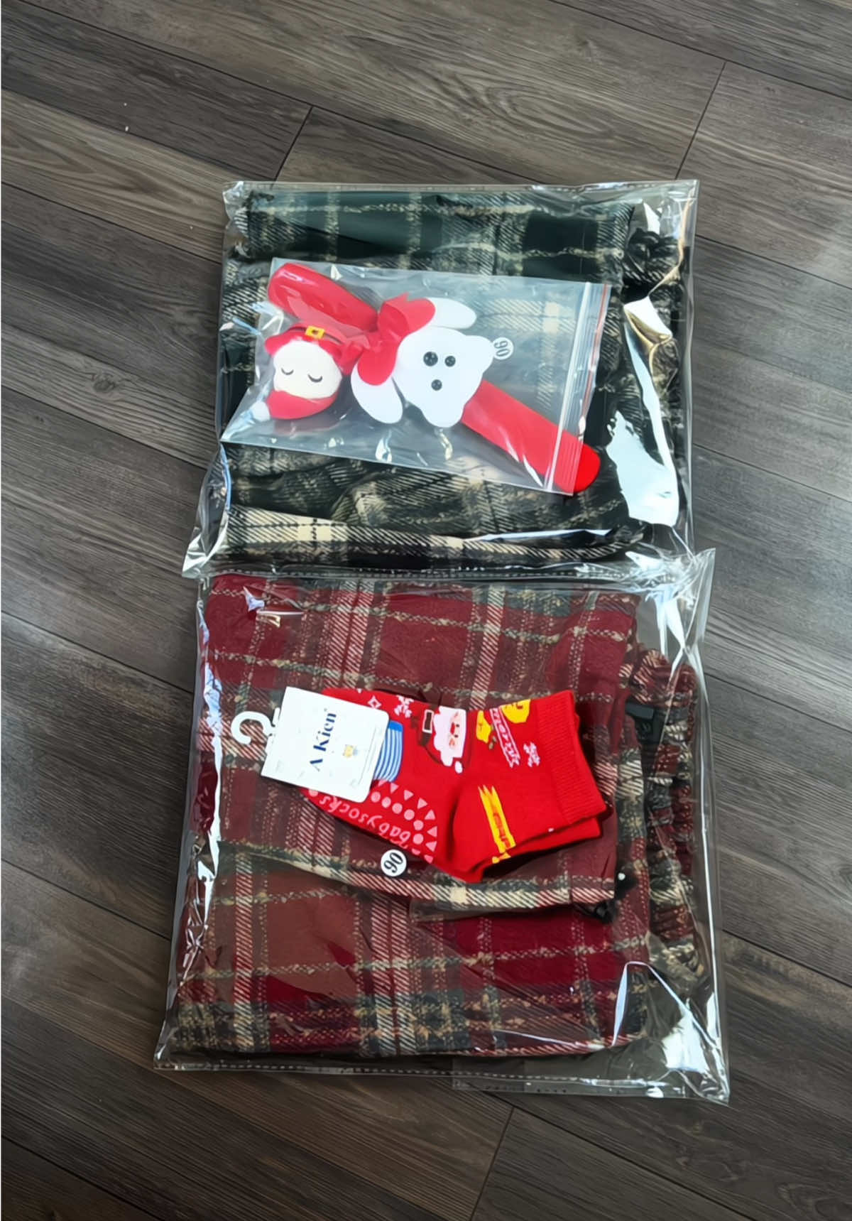 Quần dài kẻ chất dạ mặc thu đông tặng kèm quà cho bé🎄 #mebeegao #quandachobe #quandaichobe #quanchobe #thoitrangtreem 