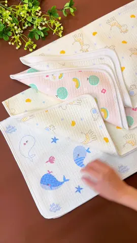 Mùa đông giặt lâu khô các mom mua vài tấm về thay đổi nha #tamlotchongthamchobe #mevabe #xuhuong 