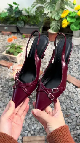 Form đẹp lên chân siêu sang #nguyetgiay #giayxinh #giaynu #tiktokviral 