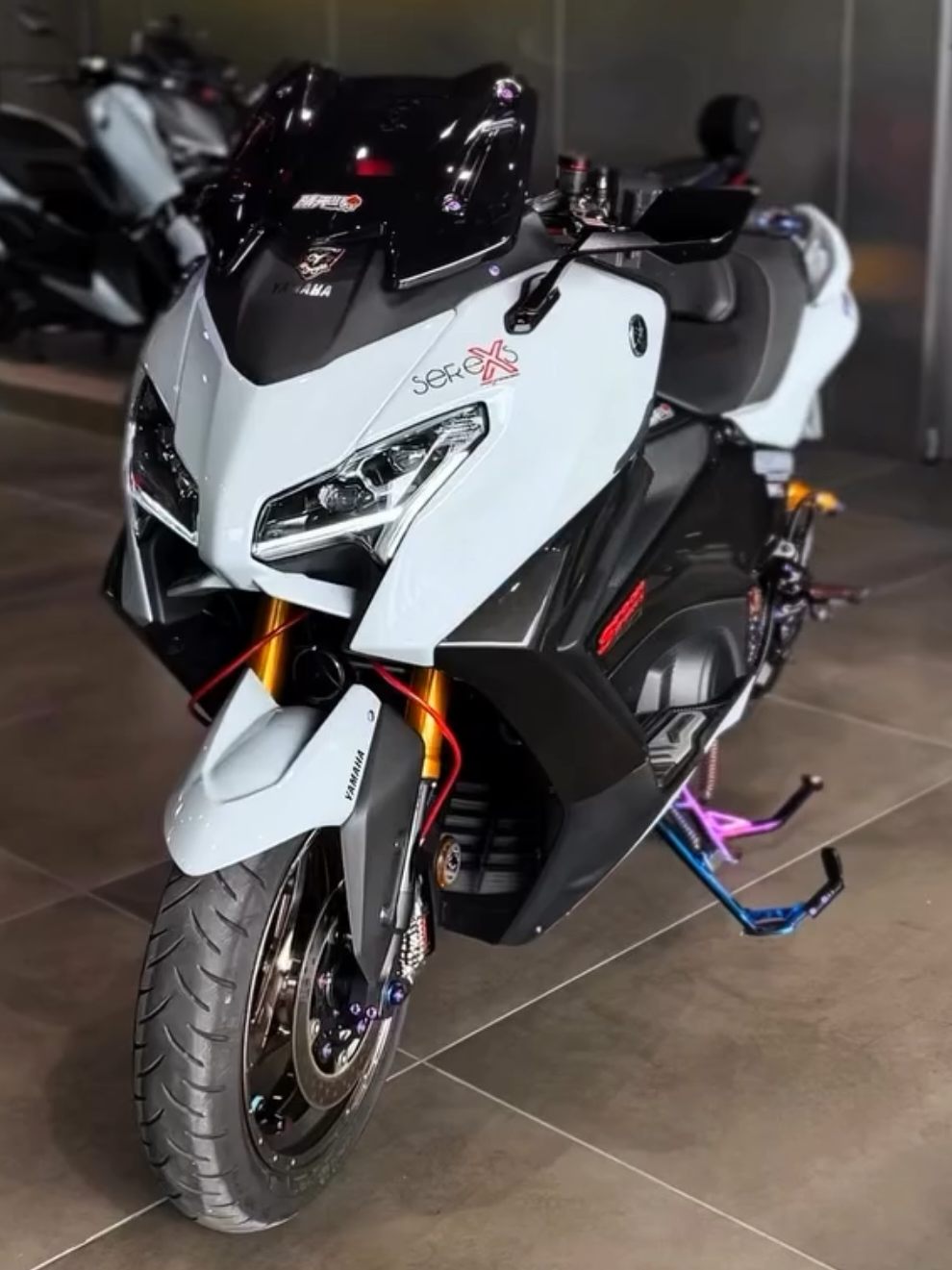 This beast is fully modified and equipped with all the luxuries🦾tmax tech max 2025🦈تم تعديل هذا الوحش بالكامل وتجهيزه بكل وسائل الرفاهية🔩 #tmax #tmax560 #yamaha #tmaxtechmax #tmax530 