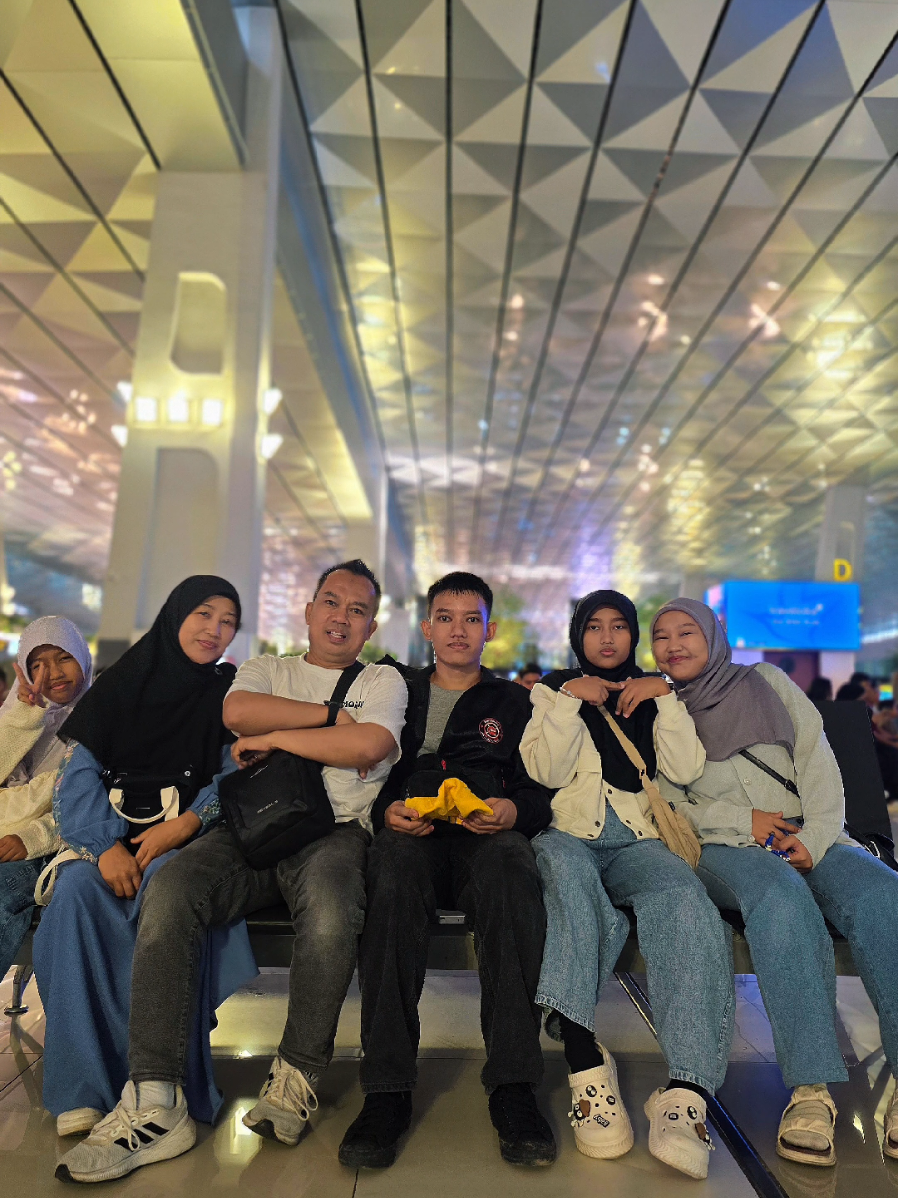 Jangan ada muka-muka sedih, harus gagah, berani, sumringah... semangat... #prabowo#gagah#berani#sumringah#semangat 