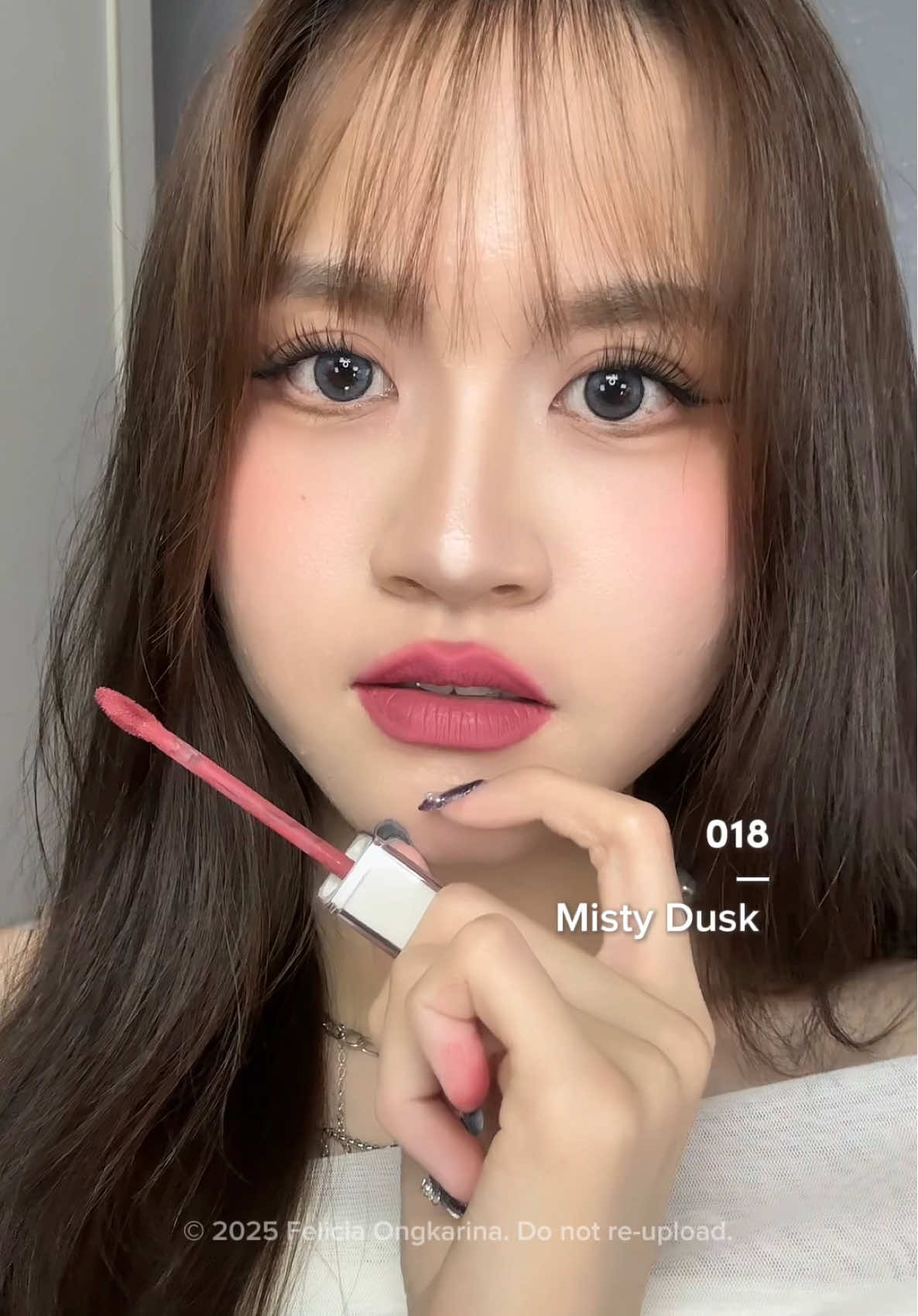 new favorite lip matte! super smooth & lightweight 🤍 #mattelipstick #lipmatte #blurrylips #lippies 