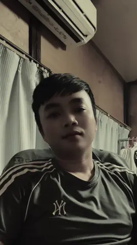 Cuối tuần ko ai thì nhậu 1 mình vậy 