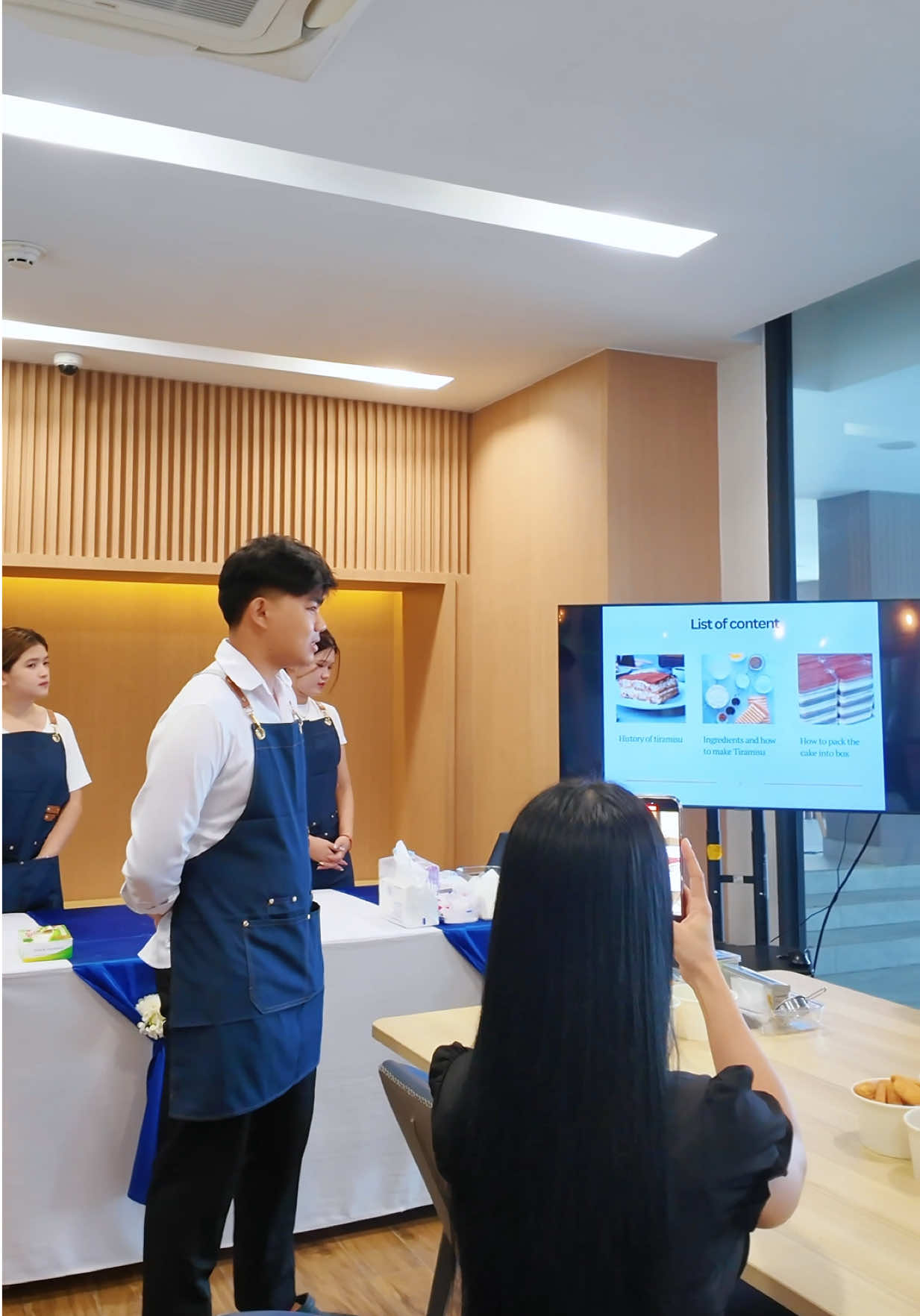 អតិថិជន និងអ្នករស់នៅខុនដូចូលរួមយ៉ាងសប្បាយរីករាយជាមួយ កម្មវិធី 𝐒𝐏𝐄𝐂𝐈𝐀𝐋 𝐖𝐄𝐄𝐊𝐄𝐍𝐃 𝐃𝐄𝐀𝐋 ផាកលែន ខុនដូ ធីខេ!!🫶😍 ថ្ងៃទី 𝟐𝟐-𝟐𝟑 ខែ​វិច្ឆិកា ឆ្នាំ𝟐𝟎𝟐𝟓​ | ចាប់ពីម៉ោង៖ 𝟗 ព្រឹកតទៅ ជាមួយប្រូម៉ូសិន និងការផ្ដល់ជូនដ៏ច្រើនមិនធ្លាប់មាន ព្រមទាំងបានរៀនធ្វើនំ Tiramisu FREE FREE 💕💕 #ផាកលែនខុនដូធីខេ #parklandcondotk #ជីបម៉ុងលែន #ខុនដូ #condoliving  