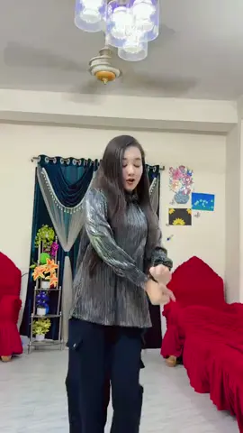 চুরি ছাম ছাম বাজে #trending #song 69 #fyp #tiktokbangladesh #dance @ NHD NØØR_420 @MH Sifat @Akram 19 Khan @Sajed khan @Niloy Khan Dc @Angkon Sikder @MuSa BhAi less CL See translation