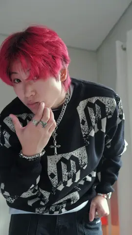 @Middlehigh Official Store #knitwear #knitsweater #y2kfashion #outfitinspo #sweater 