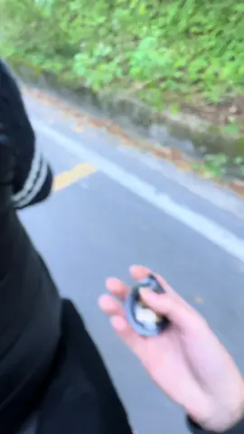 xin cách tay người nhận được😆😆.       #xuhuongtiktok #bavi #x 