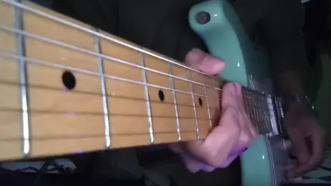 kasih putih 🤍 #kasihputih #glennfredly #cover #guitar 