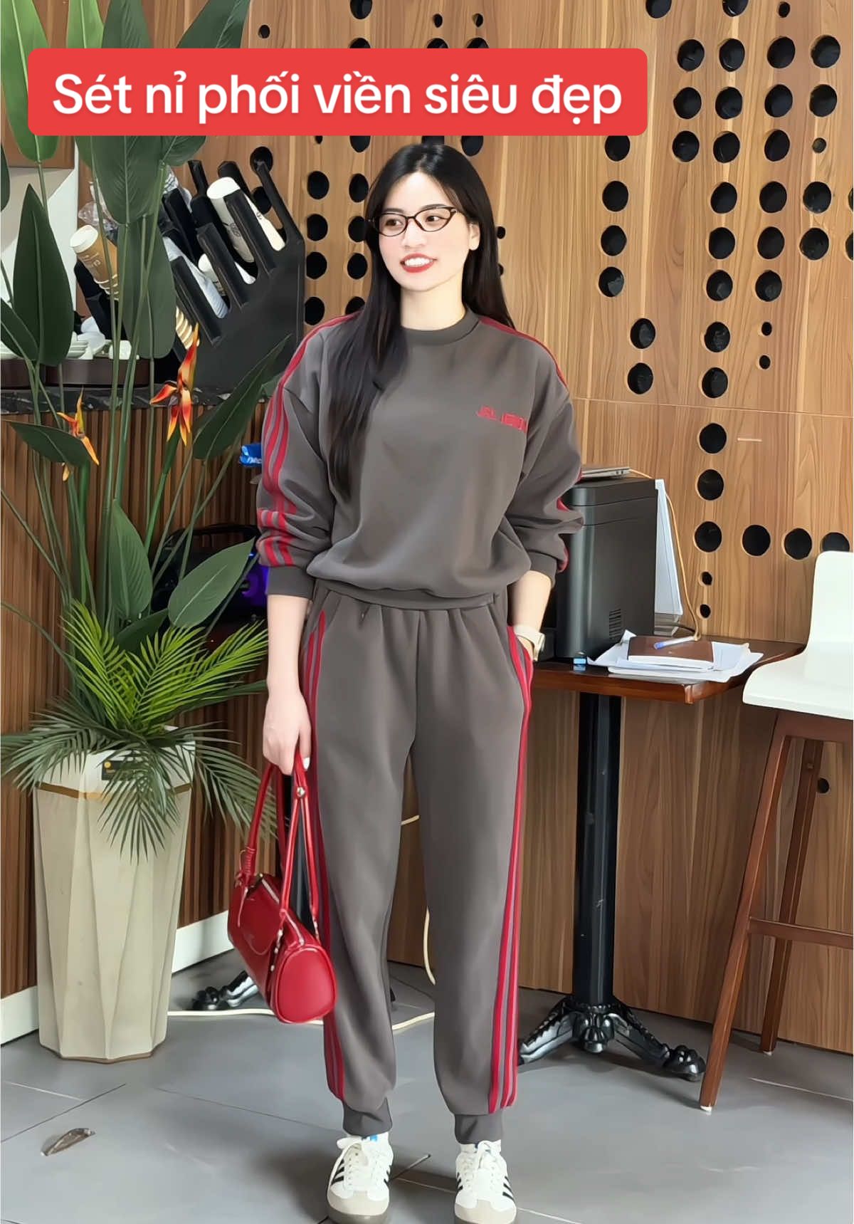 Sét nỉ phối viền phong cach thể thao siêu đẹp ce ơii,chất nỉ dày dặn#setboni #maithom6 #thoitrangnu #xh 